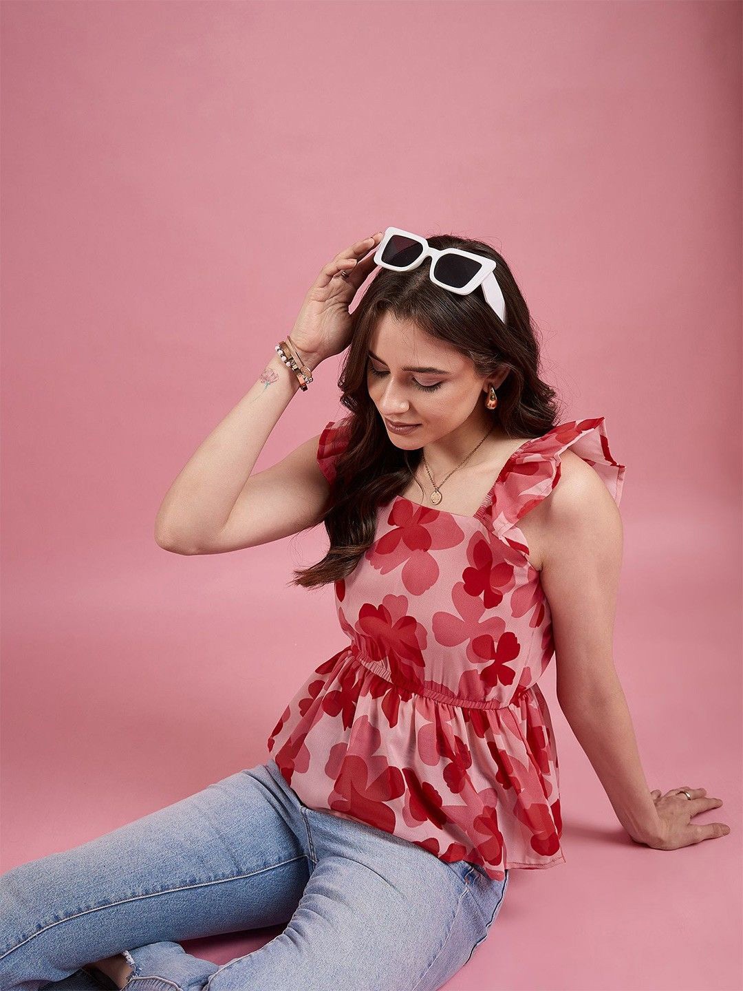 

Raiyani Fashion Floral Print Flutter Sleeve Applique Crepe Crop Top, Red