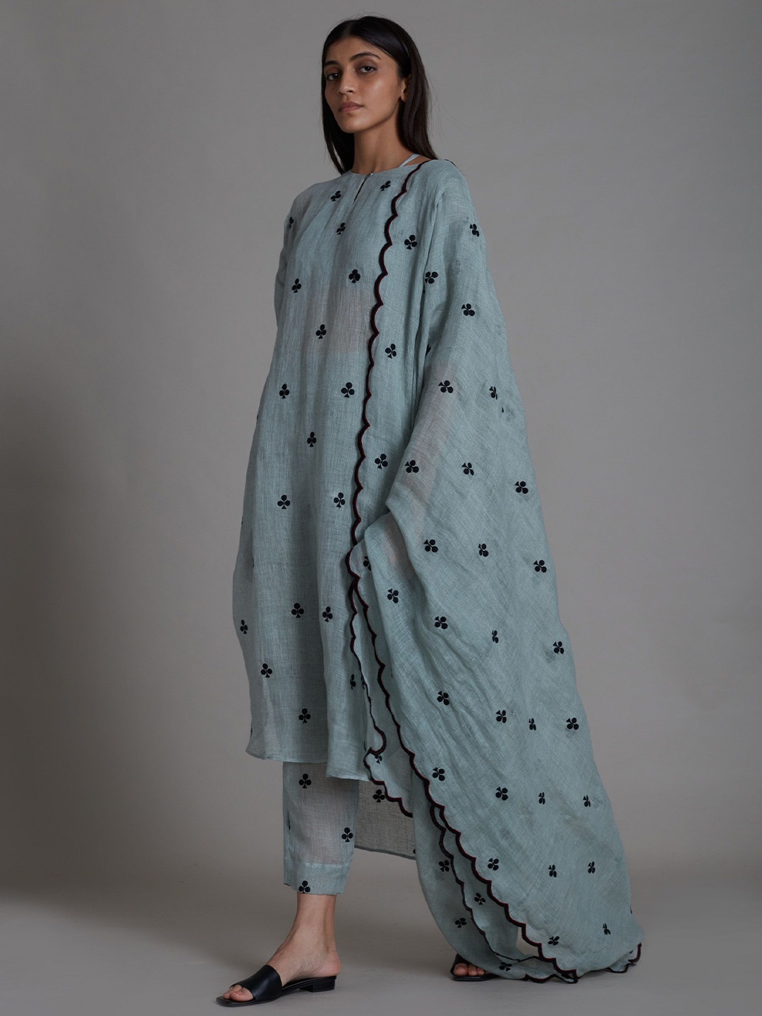 

MATI Abstract Printed Keyhole Neck Straight Kurta With Trousers & Dupatta, Blue