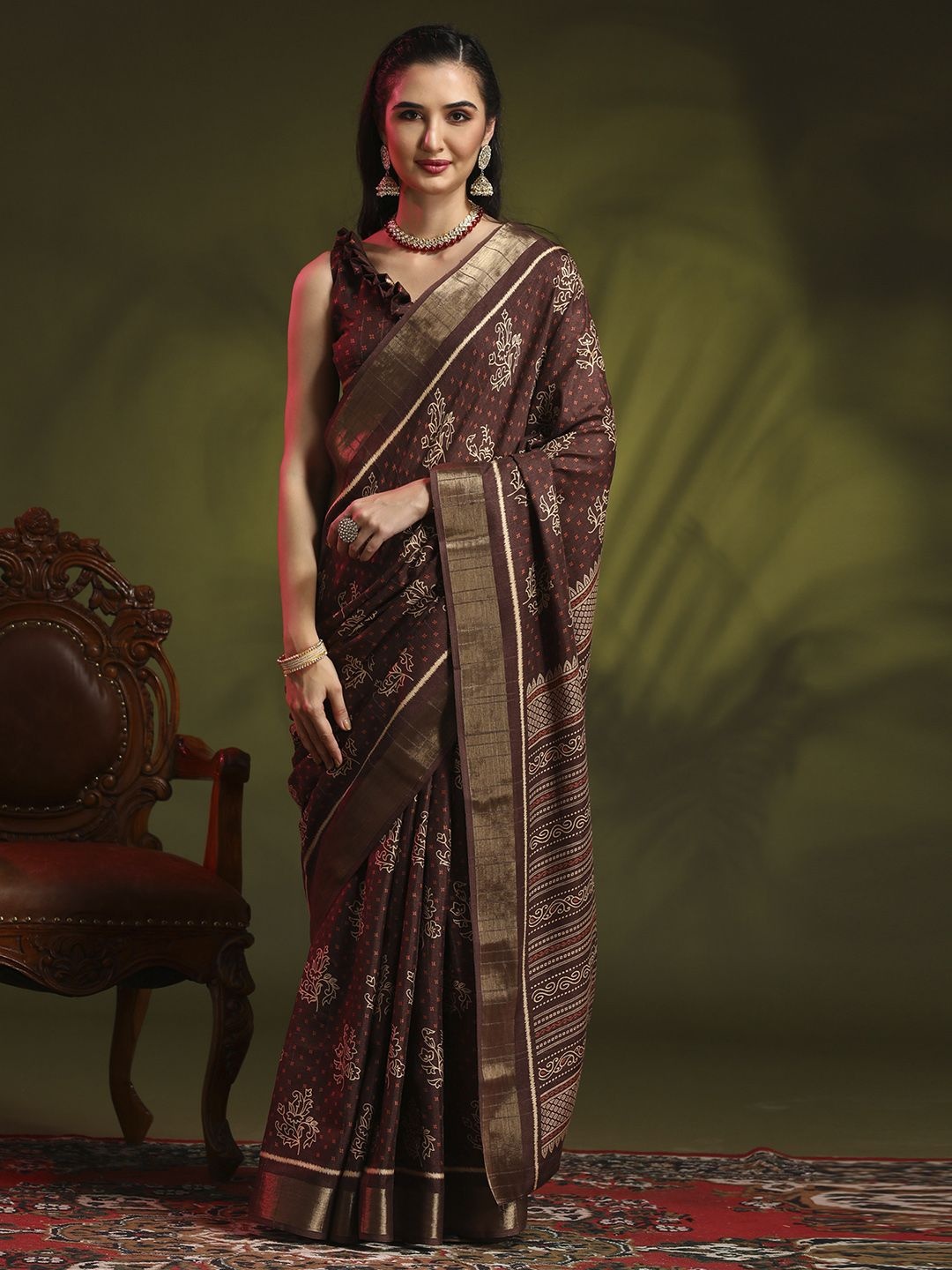 

Mitera Bagh Zardozi Silk Blend Sungudi Saree, Brown
