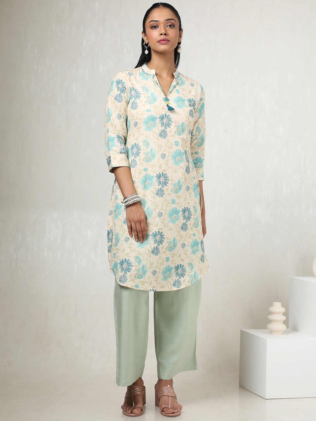 

Soch Floral Printed Mandarin Collar Beads & Stones Straight Kurta, Beige