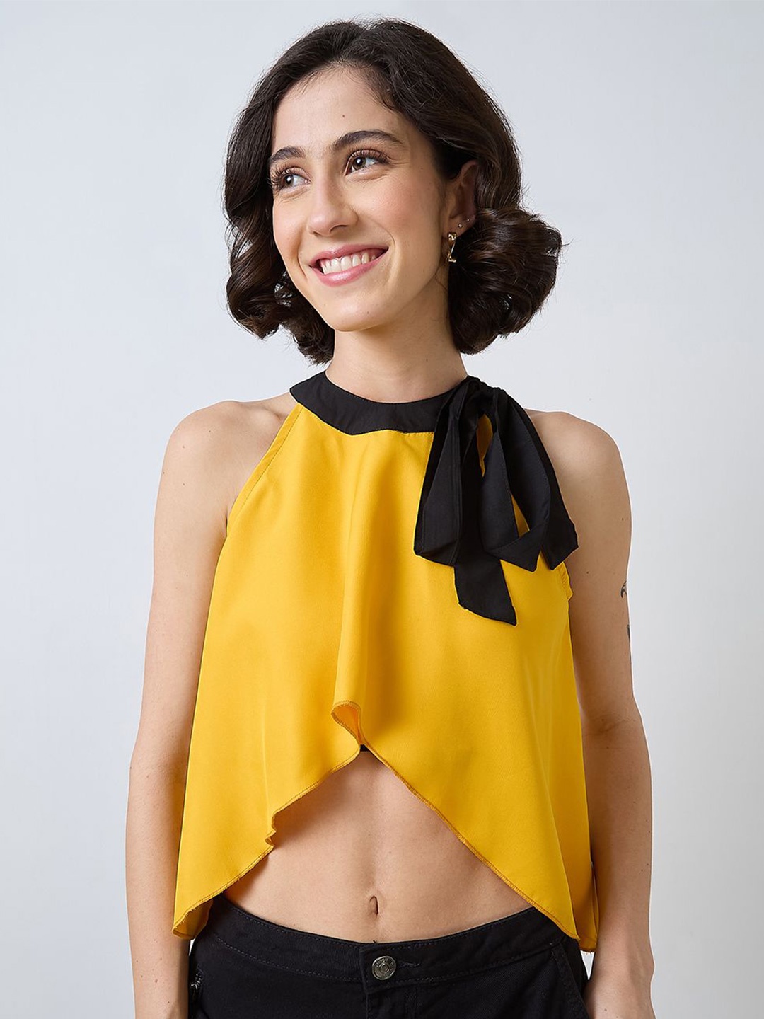 

SZN High-Low Crop Top, Yellow