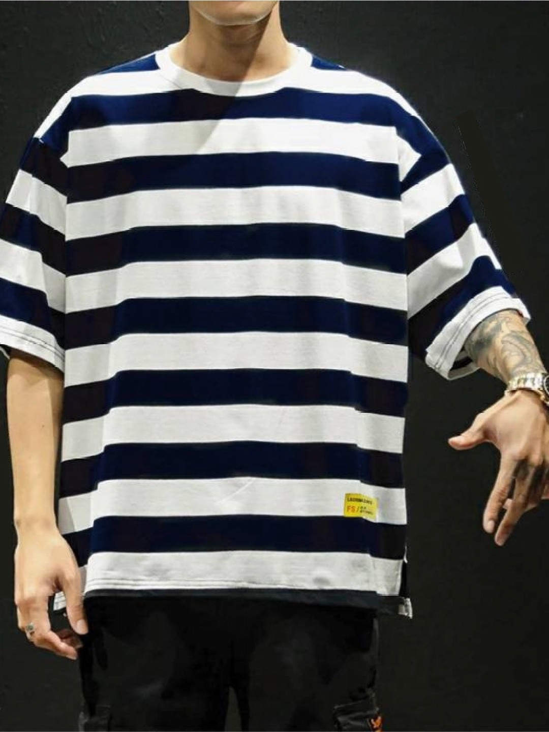 

LAUREN ADAMS Men Striped Applique T-shirt, Navy blue