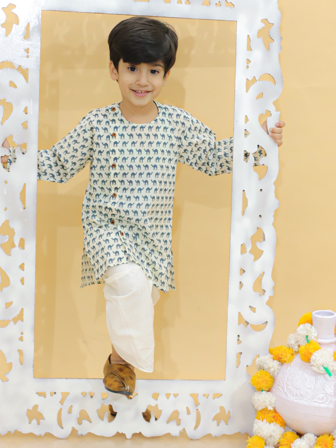 

MoMaa Boys Animal Printed Angrakha Pure Cotton Kurta with Dhoti Pants, Blue