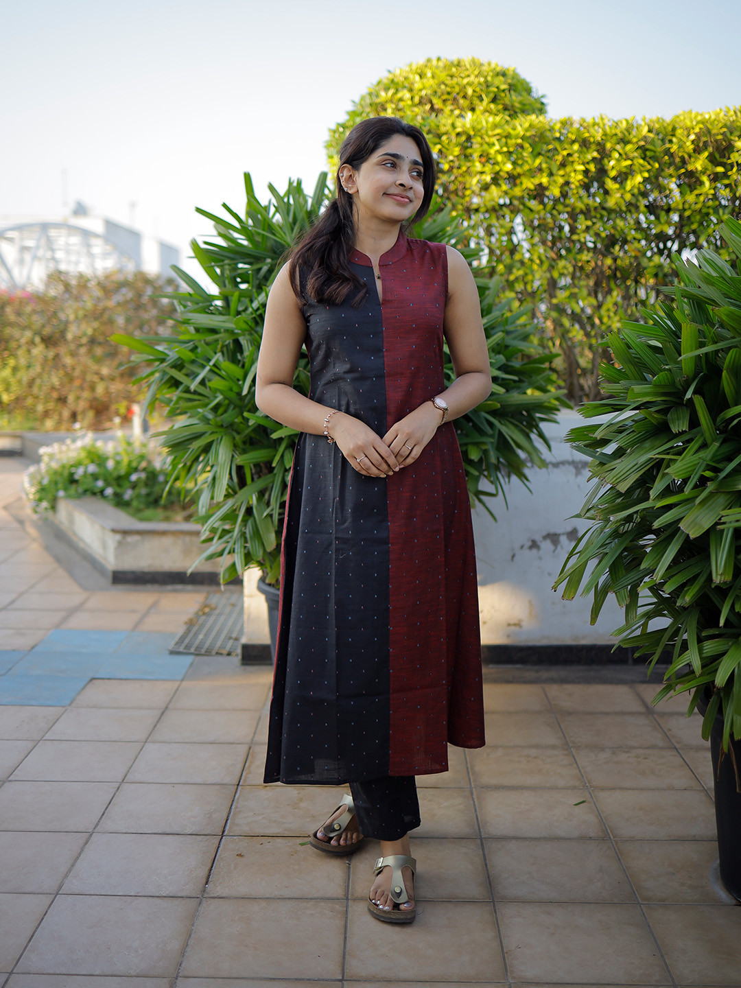 

Vastara the Label Colourblocked Tunic With Trousers, Black