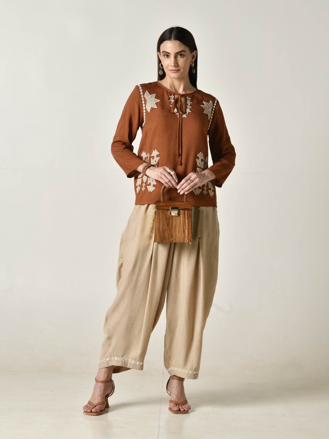 

STIL O STITCH Embroidered Tie-Up Neck Tunic With Palazzos, Brown