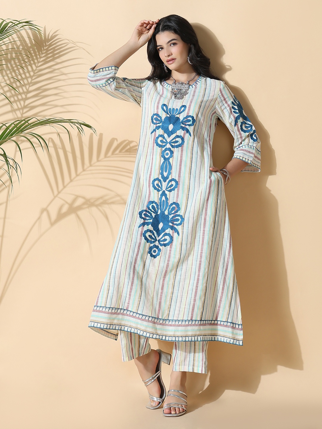 

SHOWOFF Women Striped Regular Thread Work Kurta with Trousers, Off white