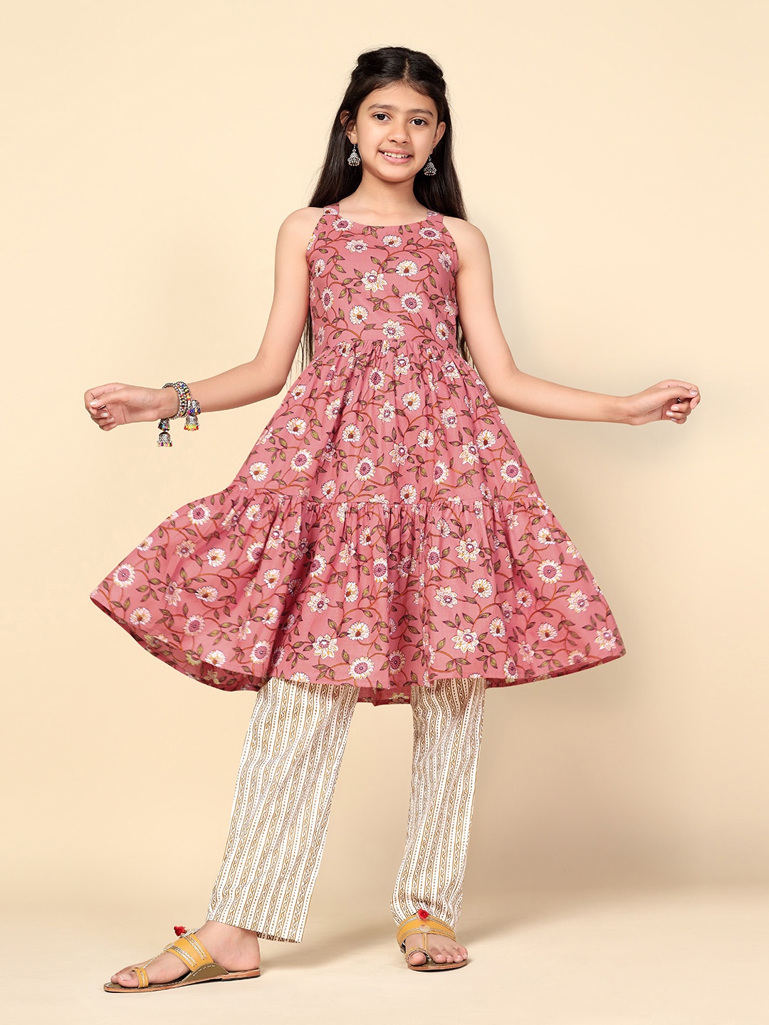 

BAESD Girls Floral Printed Regular Kurta with Trousers, Peach
