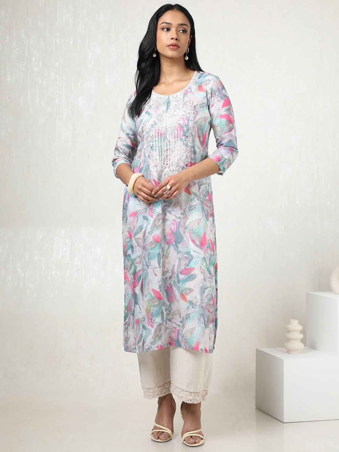 

Soch Floral Yoke Design Thread Work Round Neck Straight Kurta, Grey