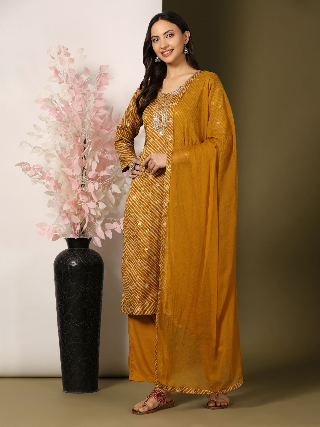 

Mamicha Women Floral Printed Regular Pure Cotton Kurta with Palazzos & With Dupatta, Mustard