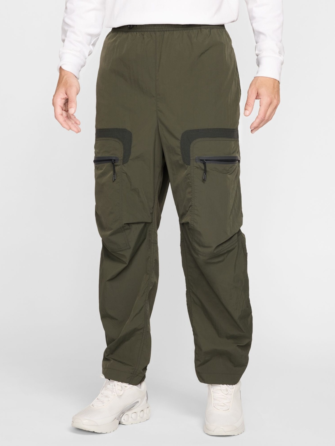 

Nike Tech Men's Woven Cargo Trousers, Green