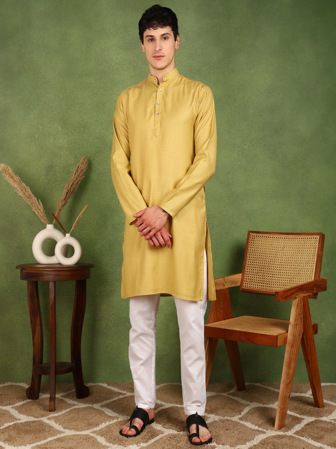 

PulseIQ Men Regular Kurta with Pyjamas, Green
