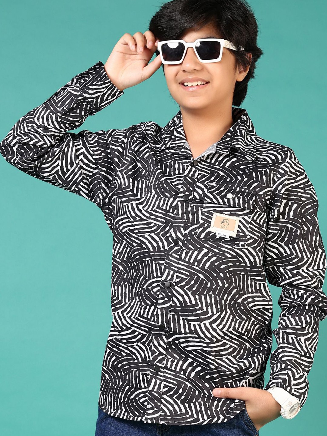 

V-Mart Boys Animal Opaque Printed Casual Shirt, Black