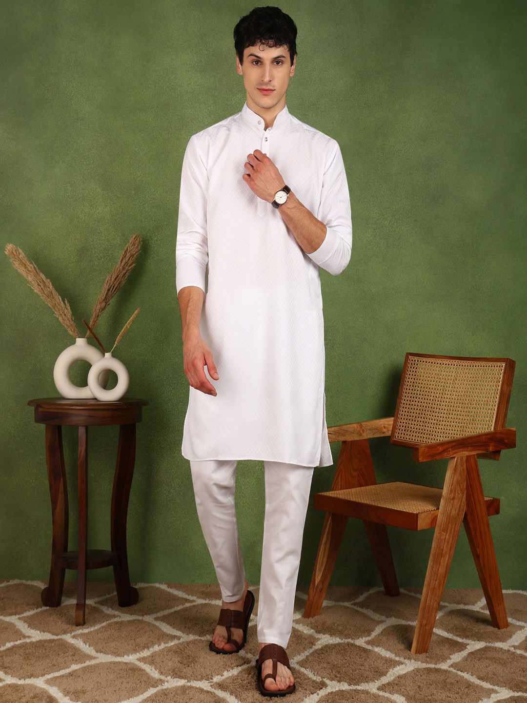 

PulseIQ Men Regular Kurta with Pyjamas, White
