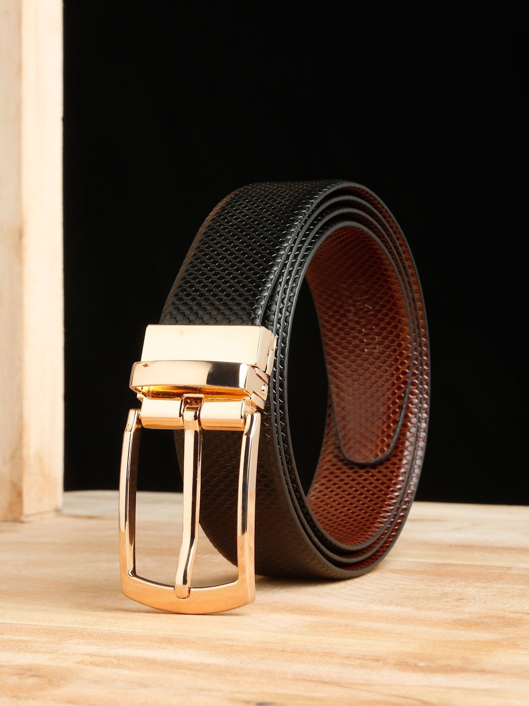 

Teakwood Leathers Men Textured Leather Reversible Formal Belt, Black