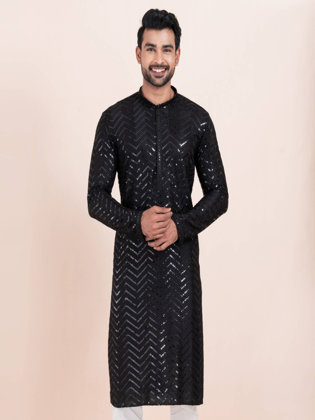 

ROOTED LIBAAS Sequinnce Embellished Mandarin Collar Kurta, Black