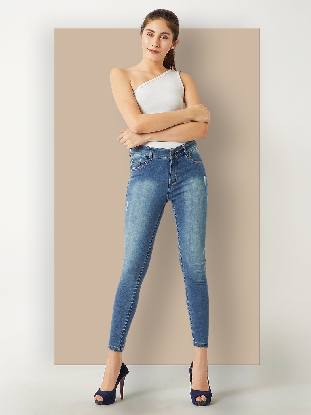 

Chemistry Women Skinny Fit High-Rise Light Fade Stretchable Jeans, Blue