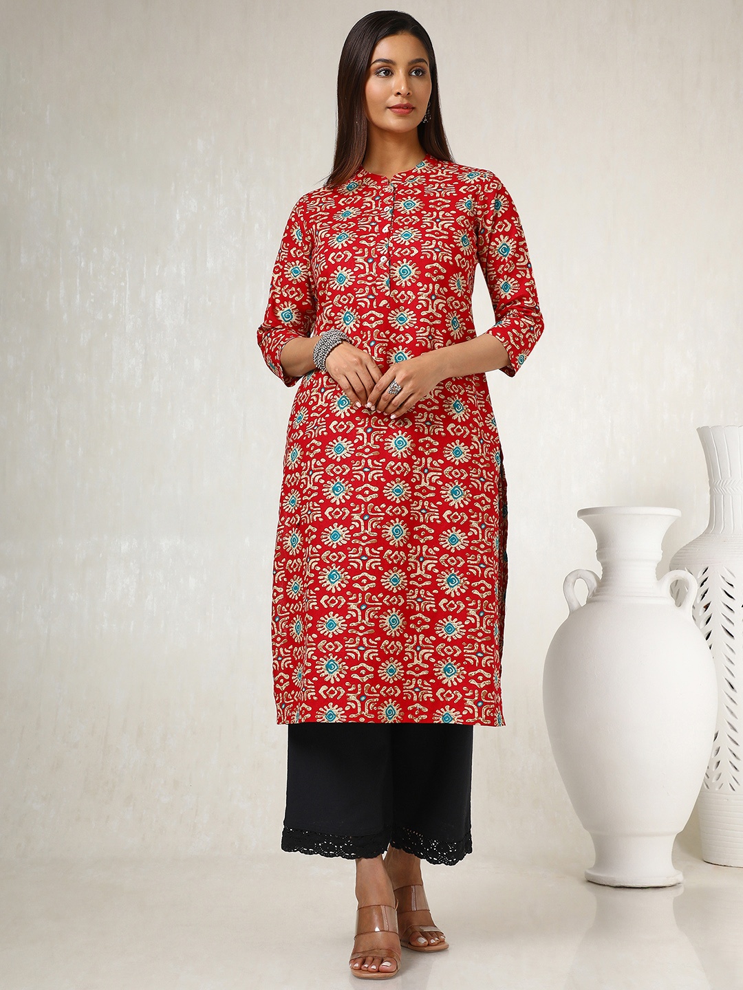

Soch Floral Printed Mandarin Collar Straight Kurta, Red