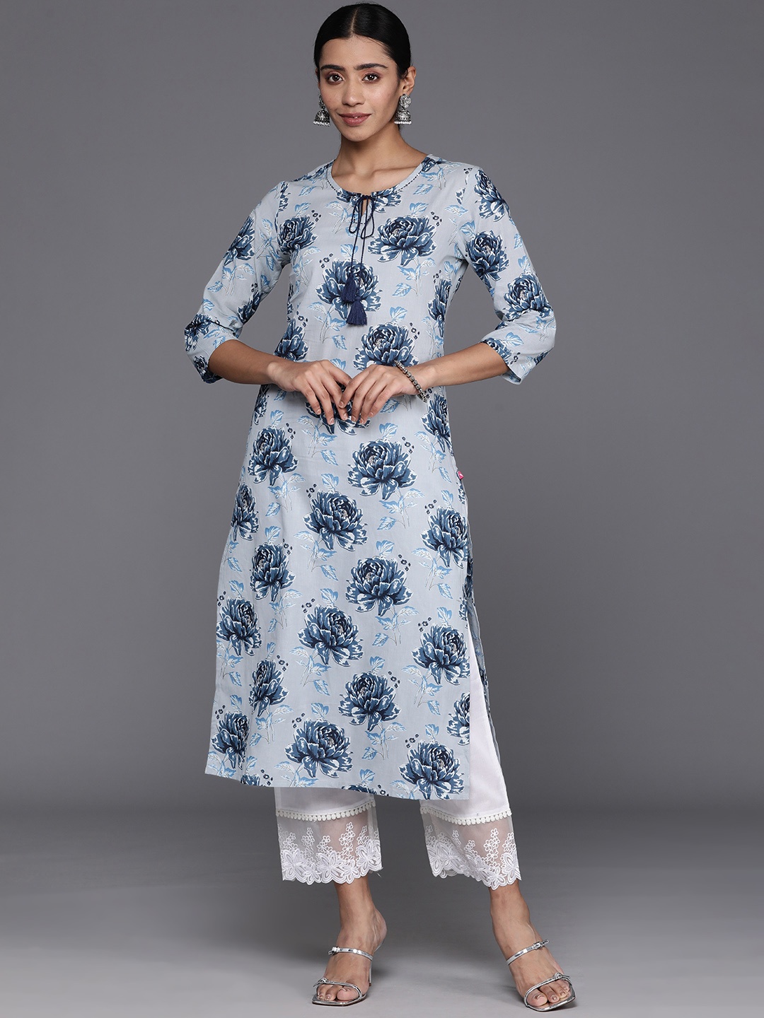

KSUT Floral Printed Tie-Up Neck Straight Cotton Kurta, Blue