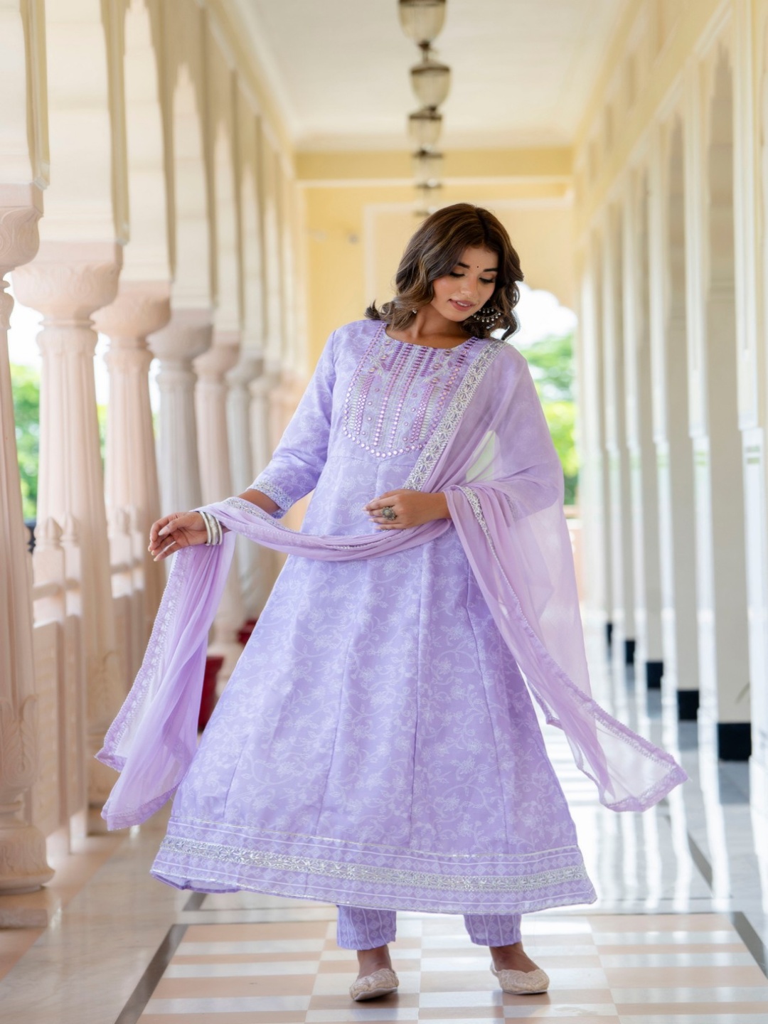 

Lookmark Women Floral Embroidered Regular Kurta with Trousers & With Dupatta, Purple