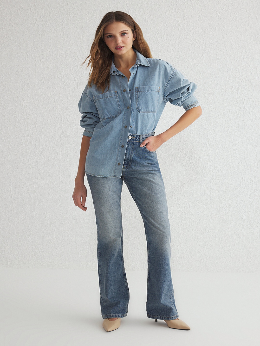 

Trendyol Women Low Distress Heavy Fade Jeans, Na