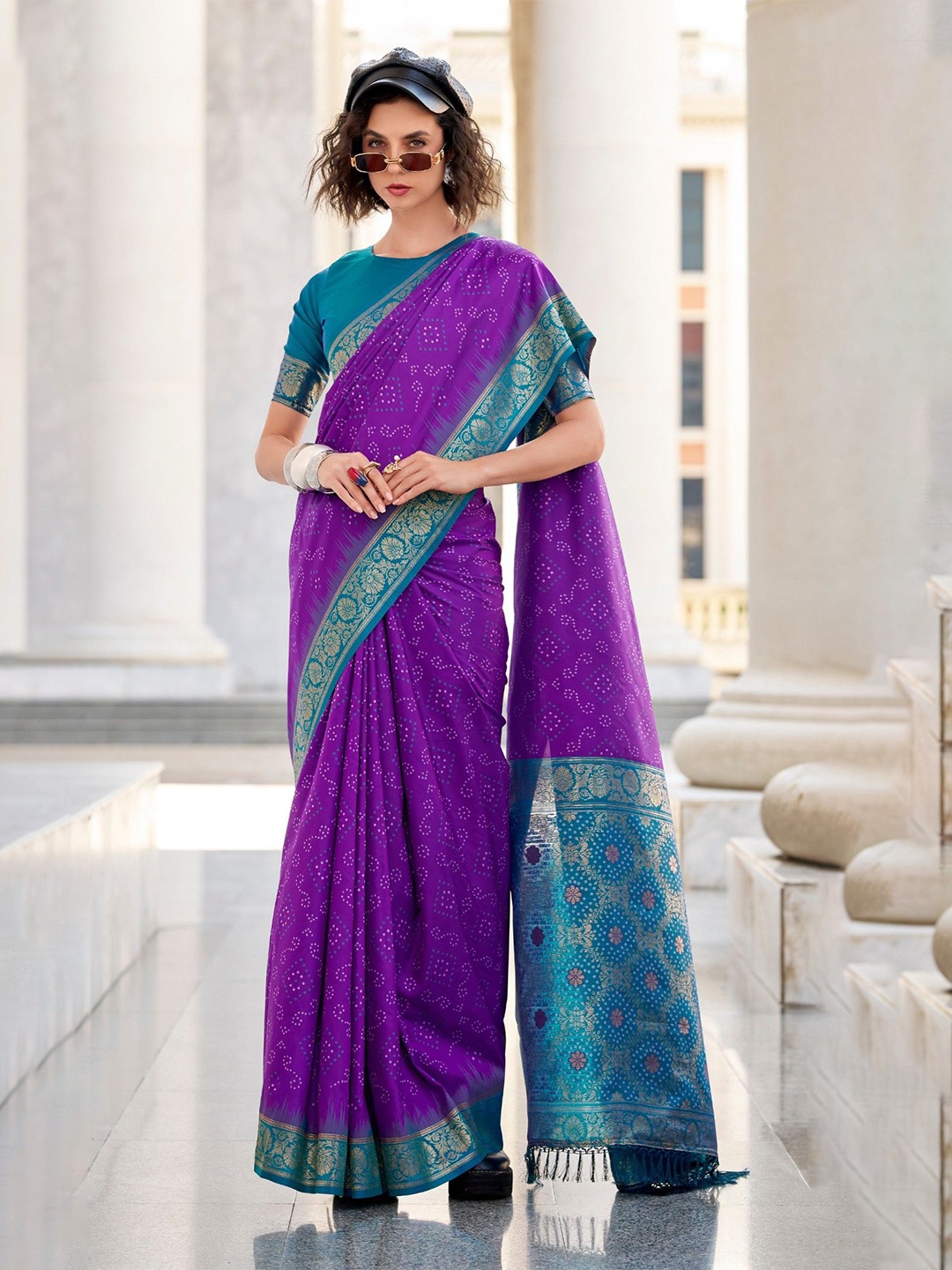 

MySilkLove Seance Purple Woven Banarasi Bandhani Soft Silk Saree