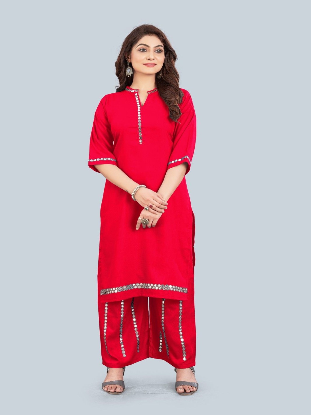 

Daeneyrys Geometric Embroidered Mandarin Collar Mirror Work Straight Kurta, Red