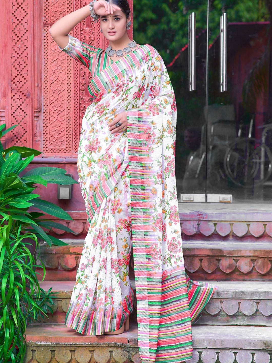 

Moda Rapido Floral Designer Block Print Saree, White