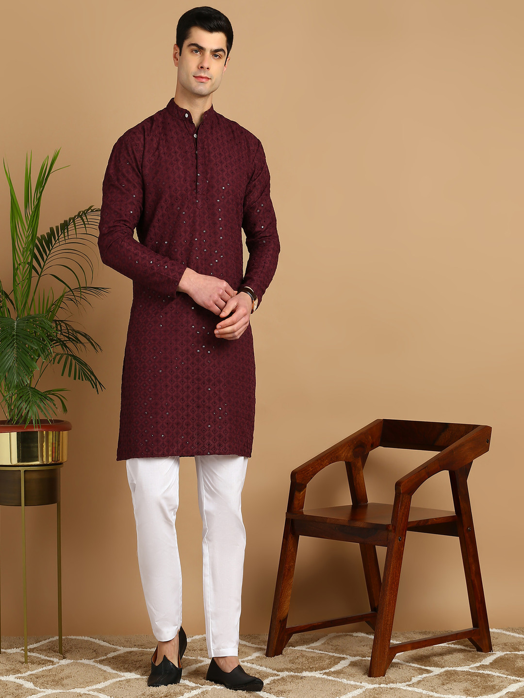 

PulseIQ Men Embroidered Regular Sequinned Kurta with Pyjamas, Maroon