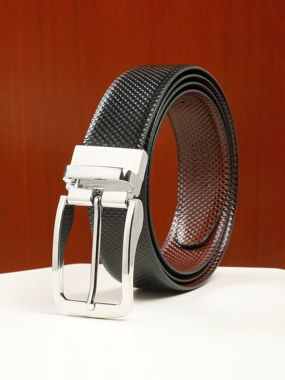 

Teakwood Leathers Men Textured Leather Reversible Formal Belt, Black