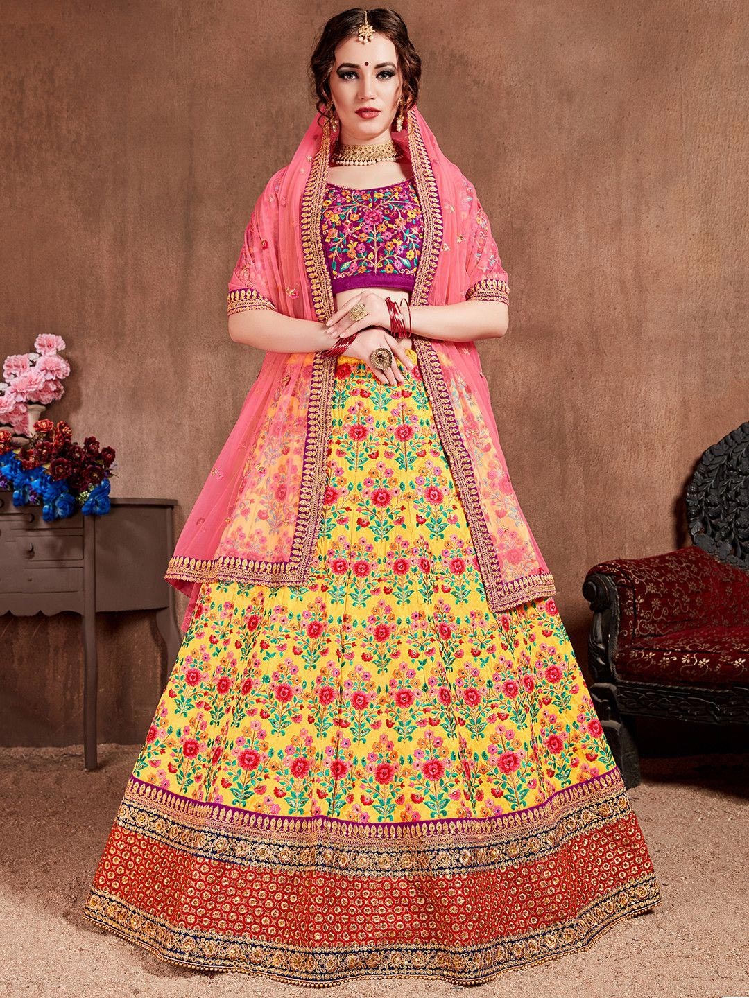 

DIVASTRI Floral Embroidered Semi-Stitched Lehenga & Unstitched Blouse With Dupatta, Yellow
