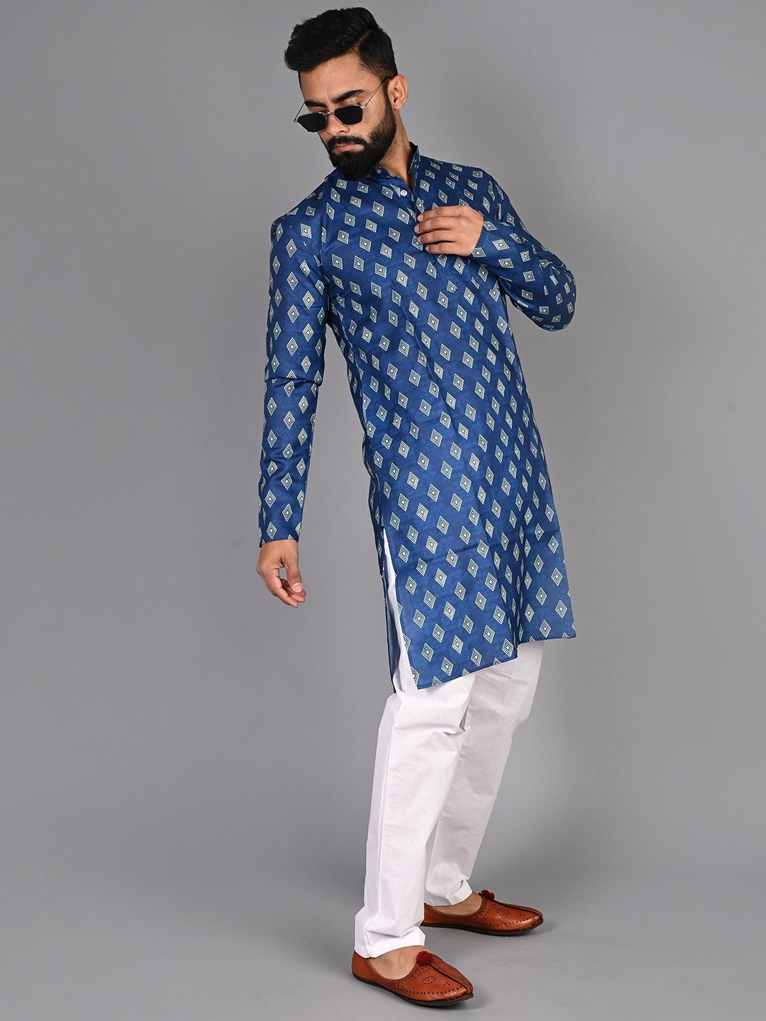 

PulseIQ Geometric Printed Cotton Mandarin Collar Straight Kurta, Blue