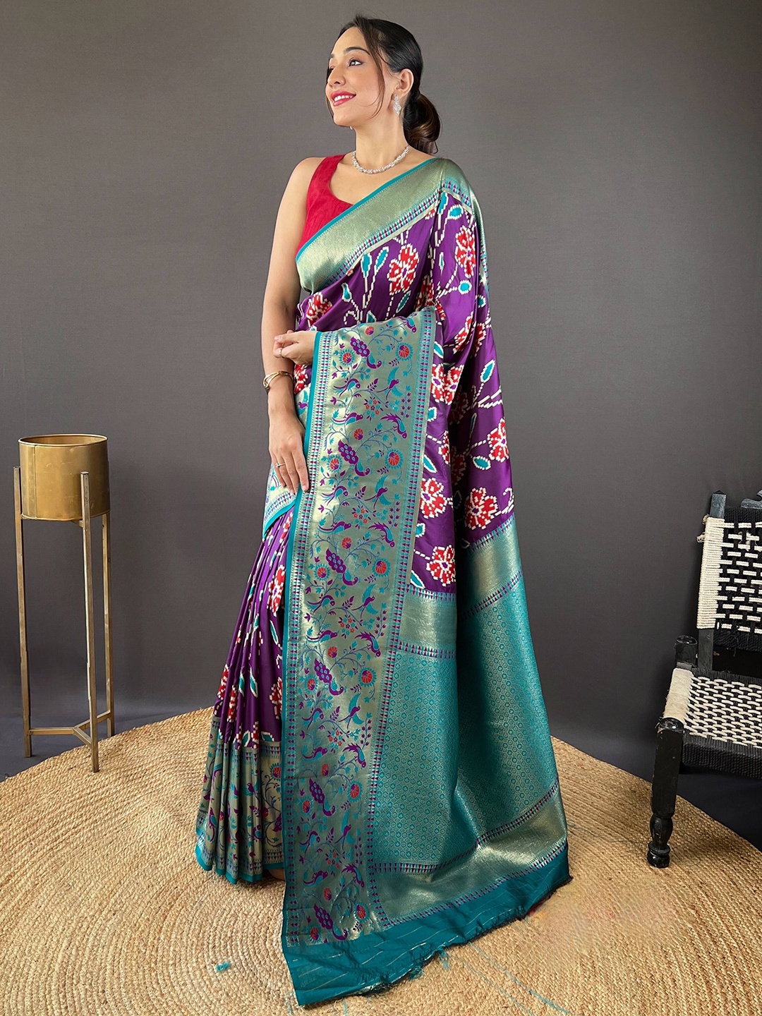 

DEVATITHI Ethnic Motifs Zari Wine Silk Saree, Purple