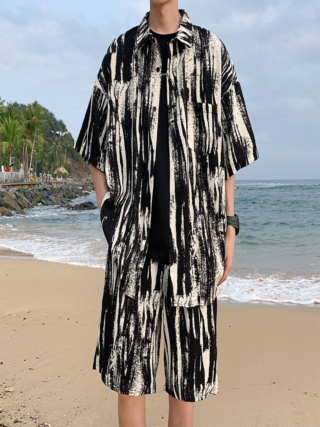 

StyleCast Abstract Printed Shirt With Shorts, Black