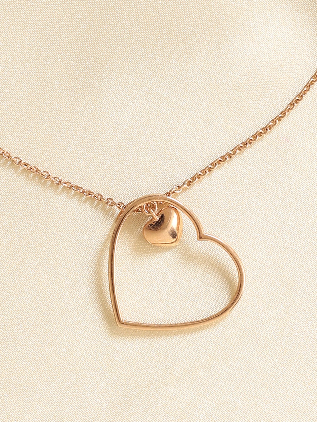 

KIORAH Sterling Silver Rose Gold-Plated Minimal Heart Necklace