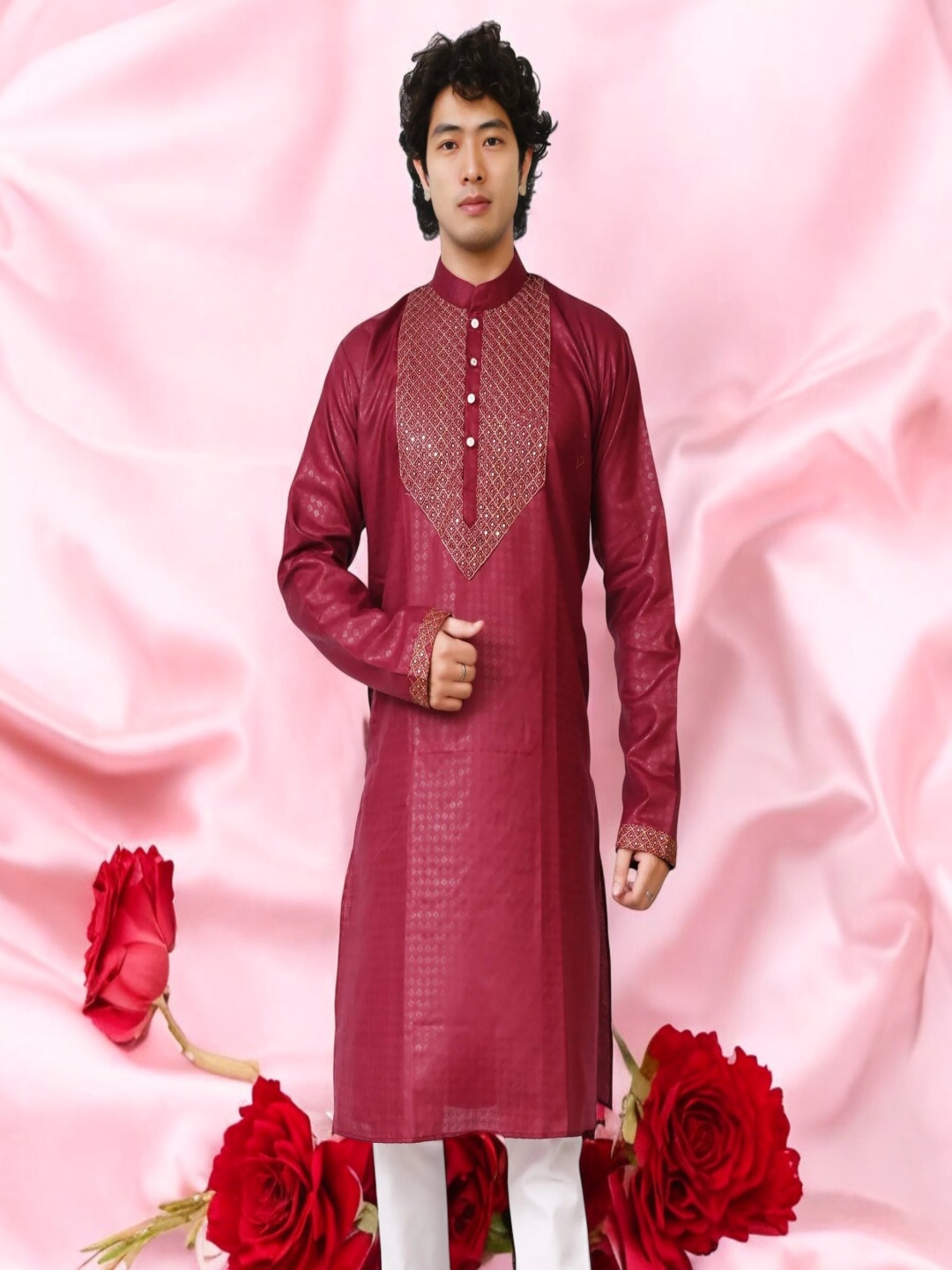 

Atly Geometric Embroidered Mandarin Collar Sequinned Slim Fit Straight Kurta, Maroon