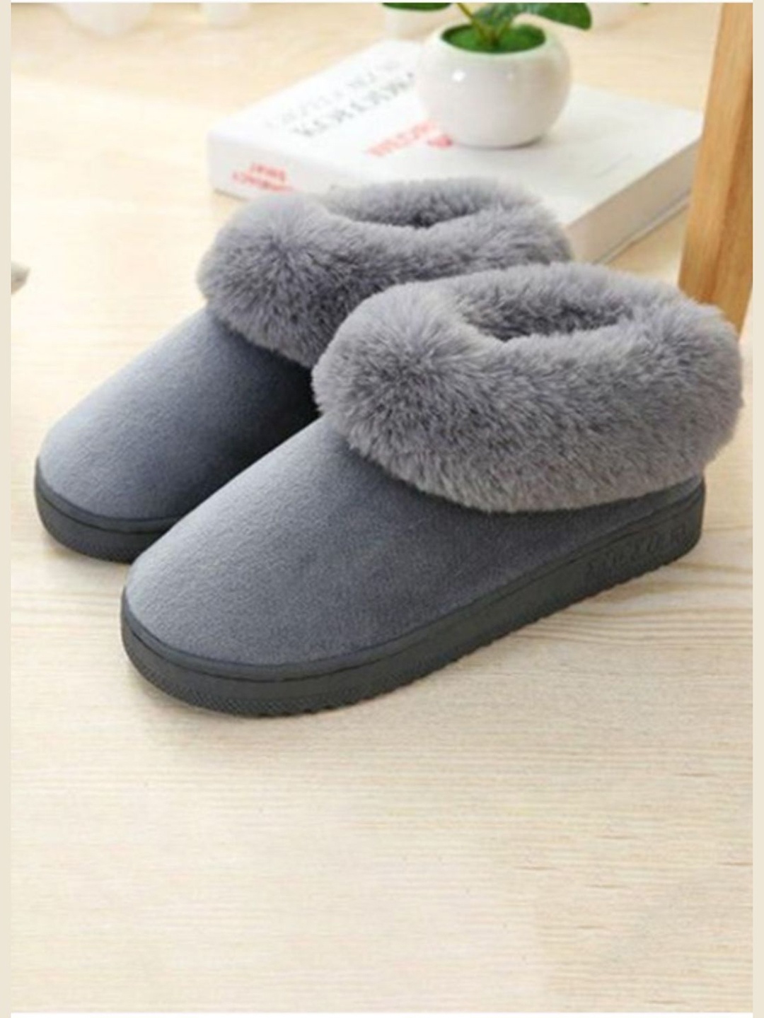 

Mast & Harbour Men Room Slippers, Grey
