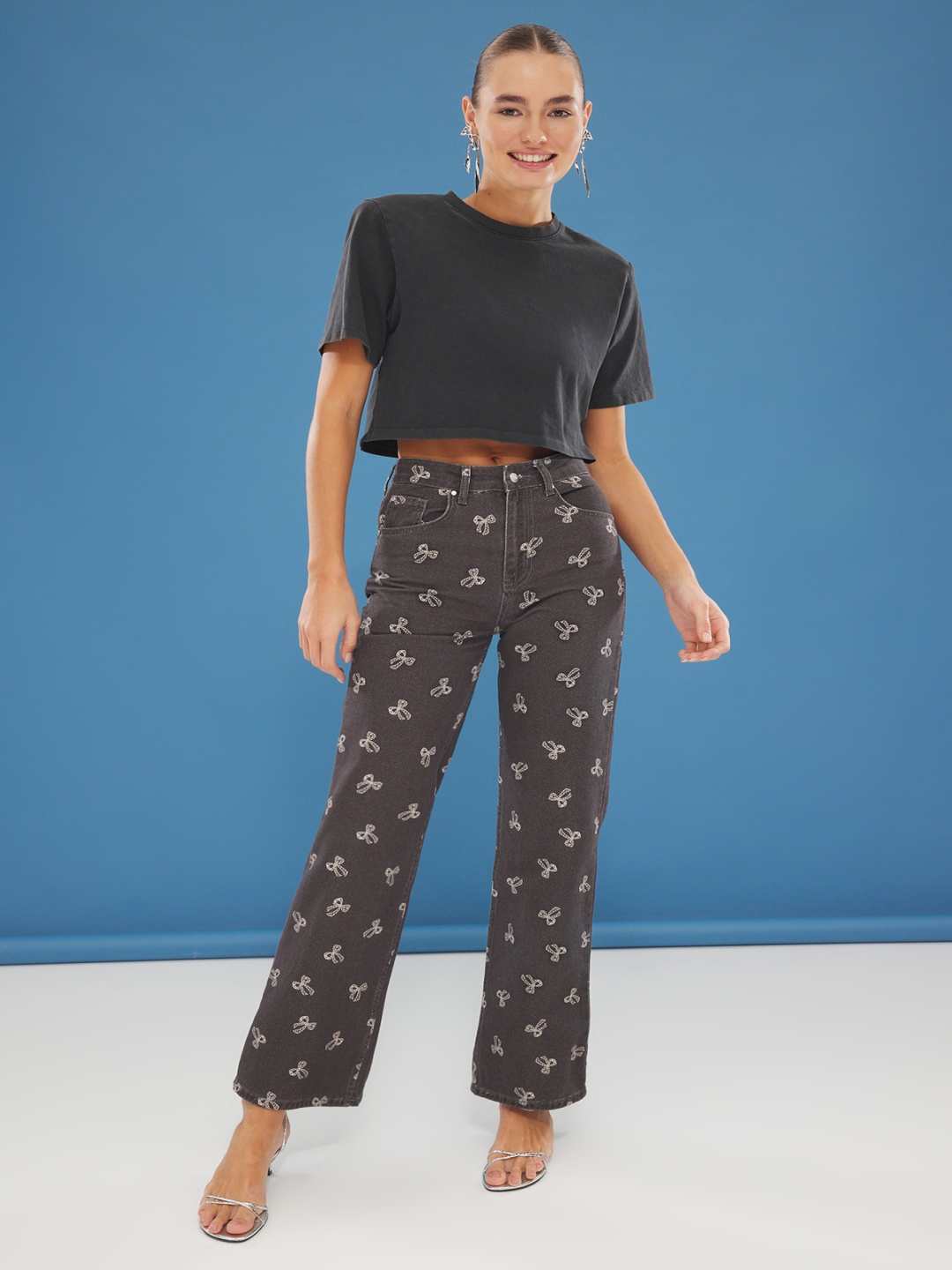 

Trendyol Women Highly Distressed Jeans, Na