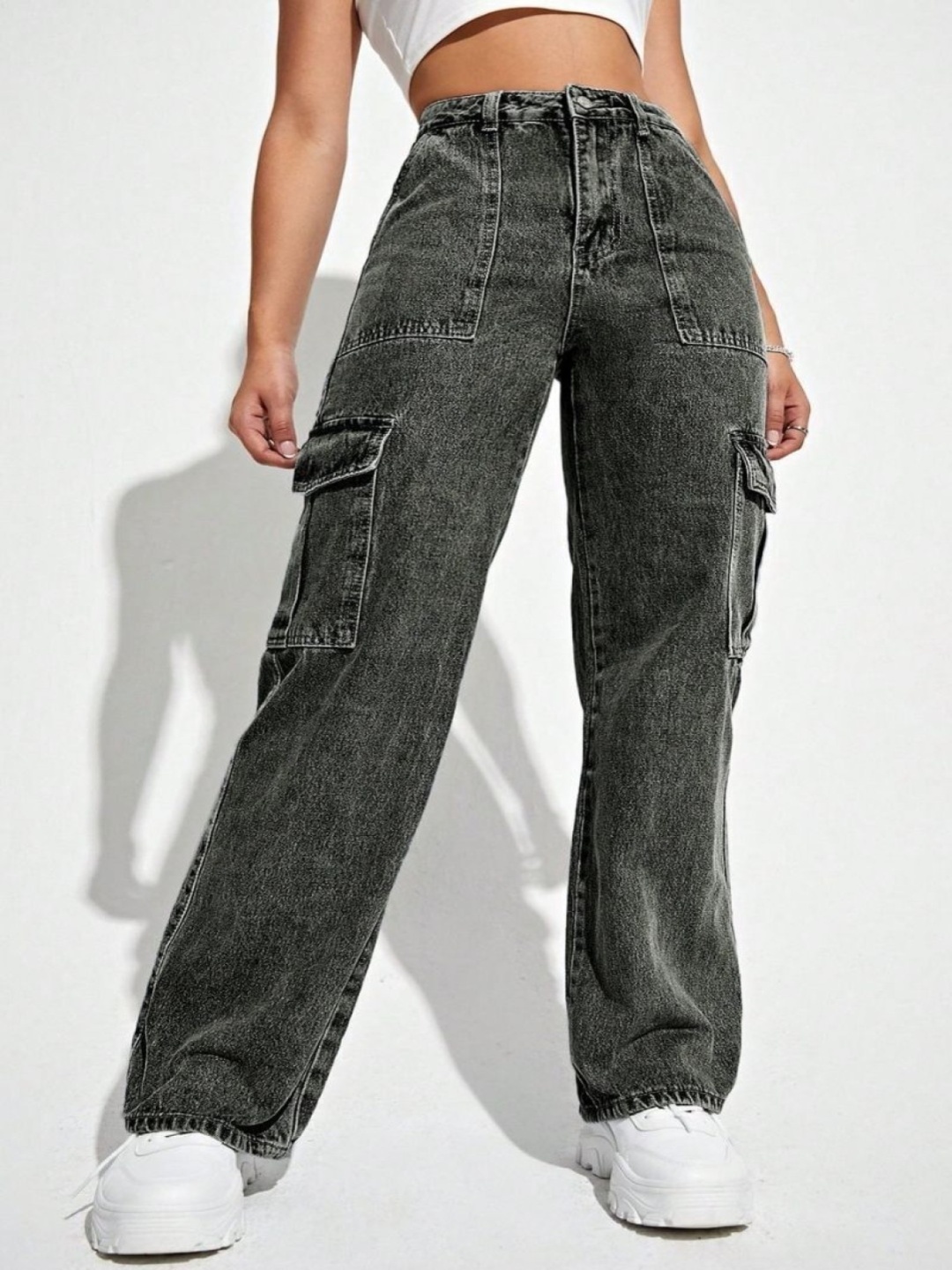 

Metronaut Women Cargo Mid rise Jeans, Grey