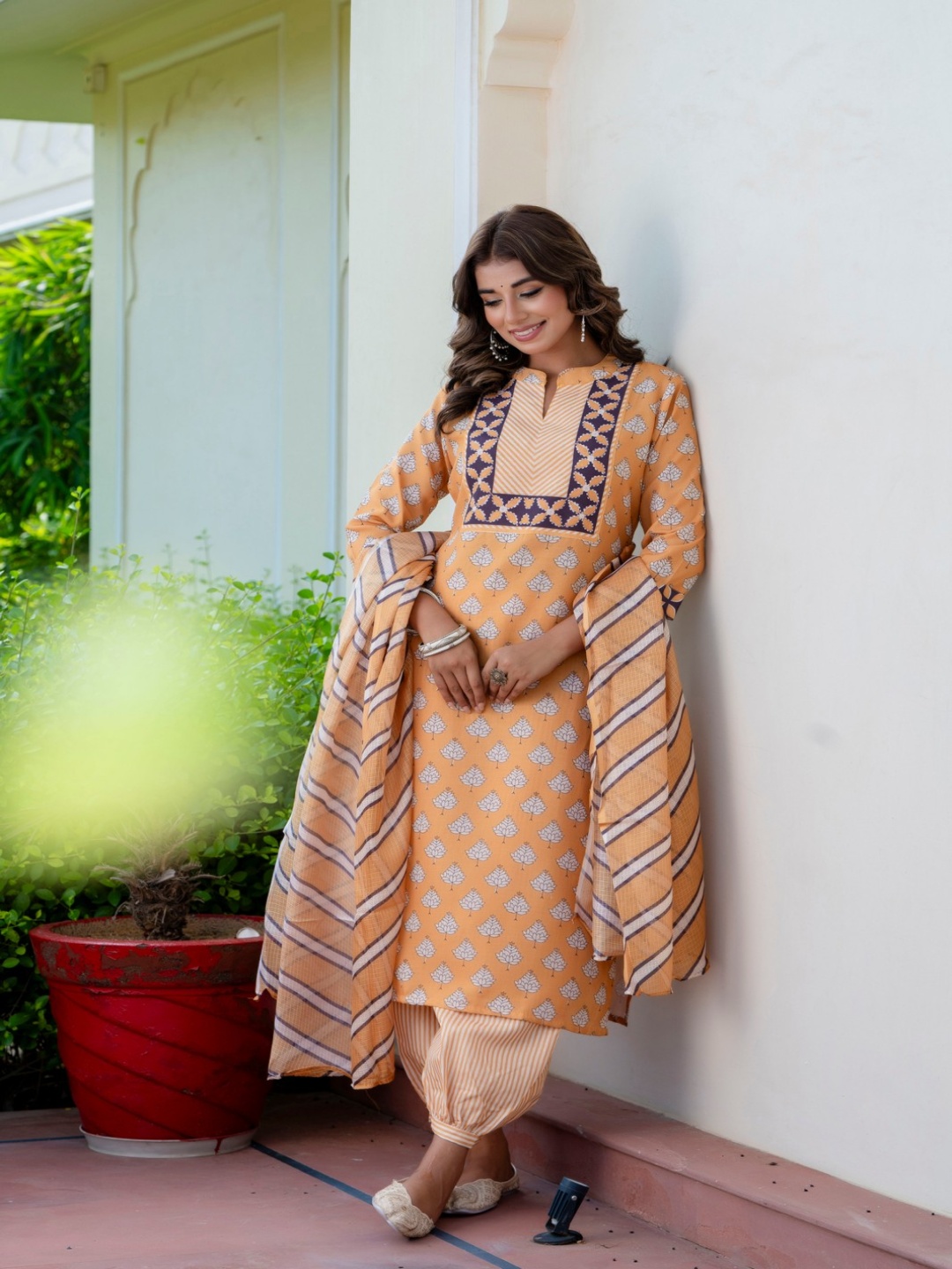 

Lookmark Women Printed Regular Kurta with Trousers & With Dupatta, Yellow