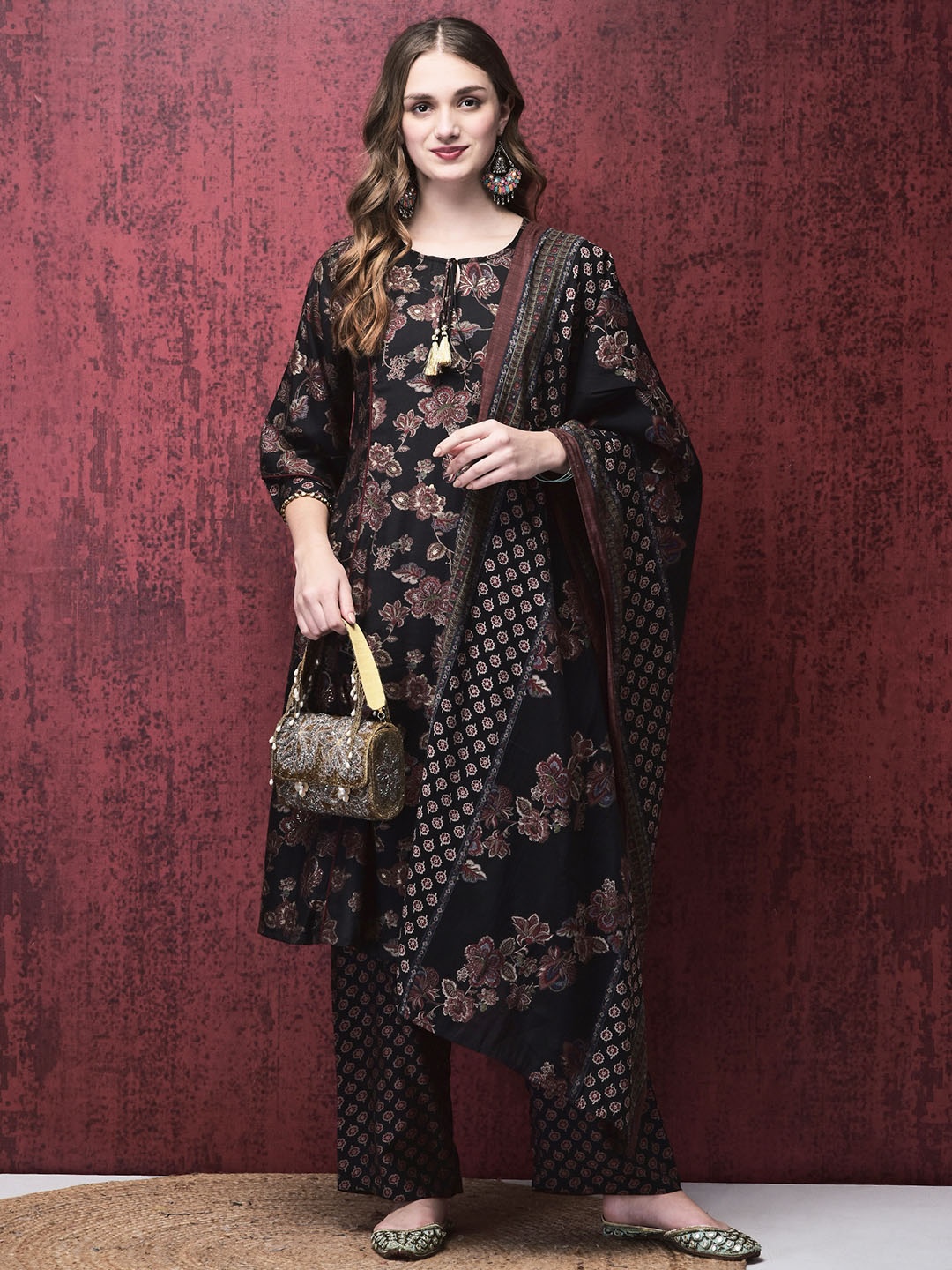 

Shree Women Floral Printed Regular Liva Kurta with Trousers & With Dupatta, Black