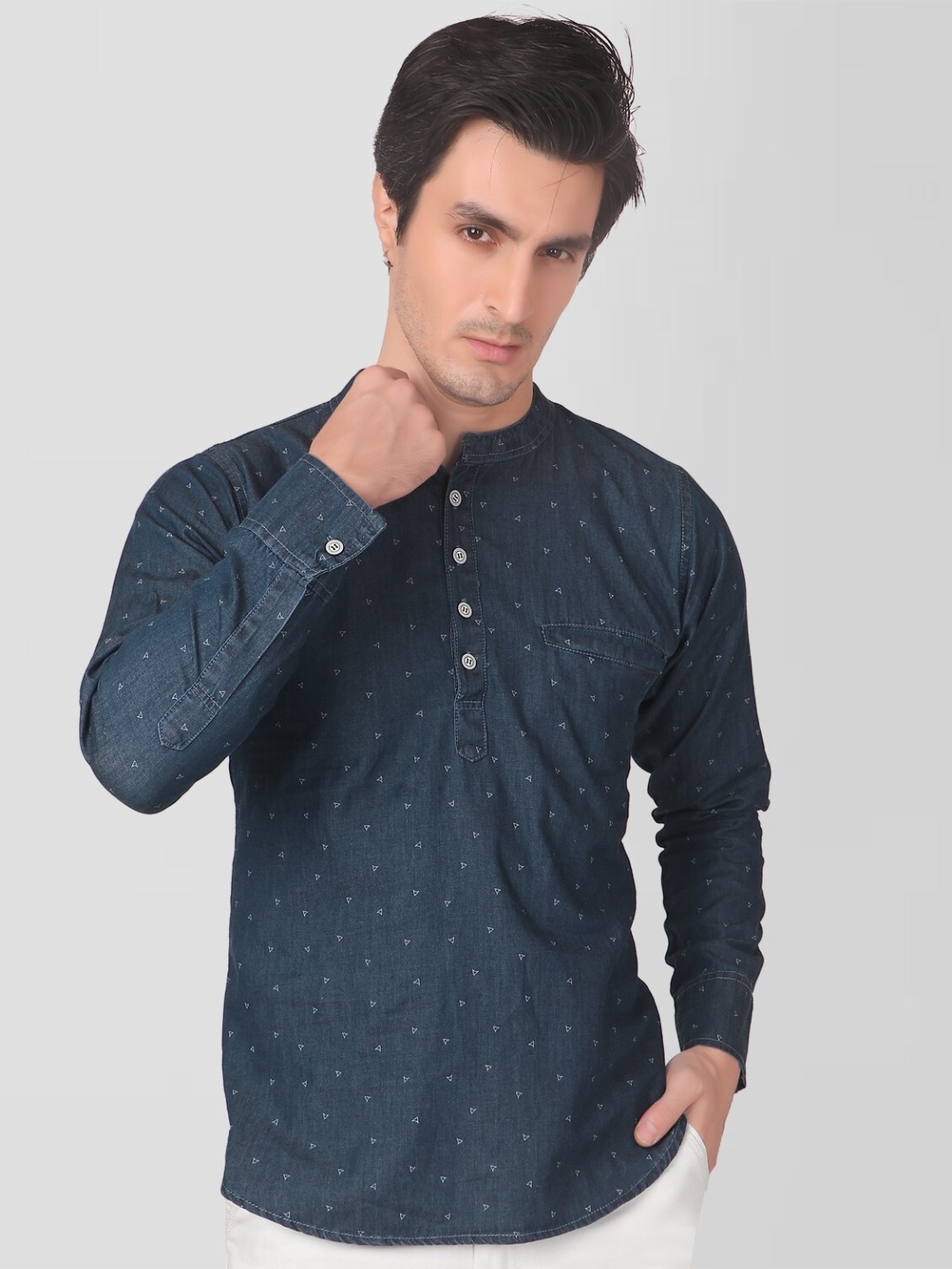 

TCI Geometric Printed Straight Kurta, Blue