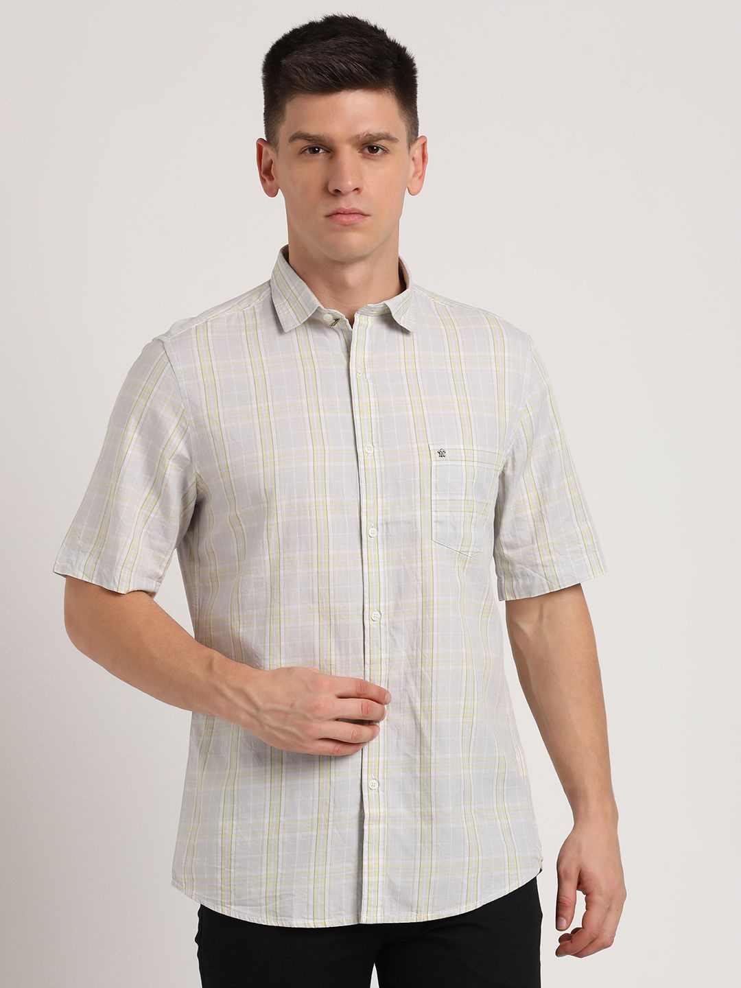 

Turtle Men Relaxed Slim Fit Opaque Checked Casual Shirt, Grey