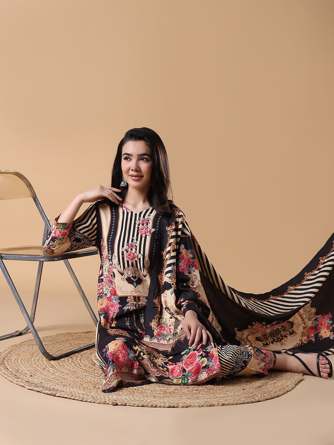 

SHOWOFF Women Floral Printed Regular Silk Crepe Kurta with Trousers & With Dupatta, Black