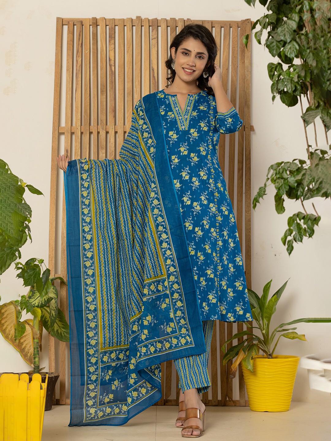 

Krati Creations Women Floral Printed Regular Beads and Stones Pure Cotton Kurta with Trousers & With Dupatta, Blue