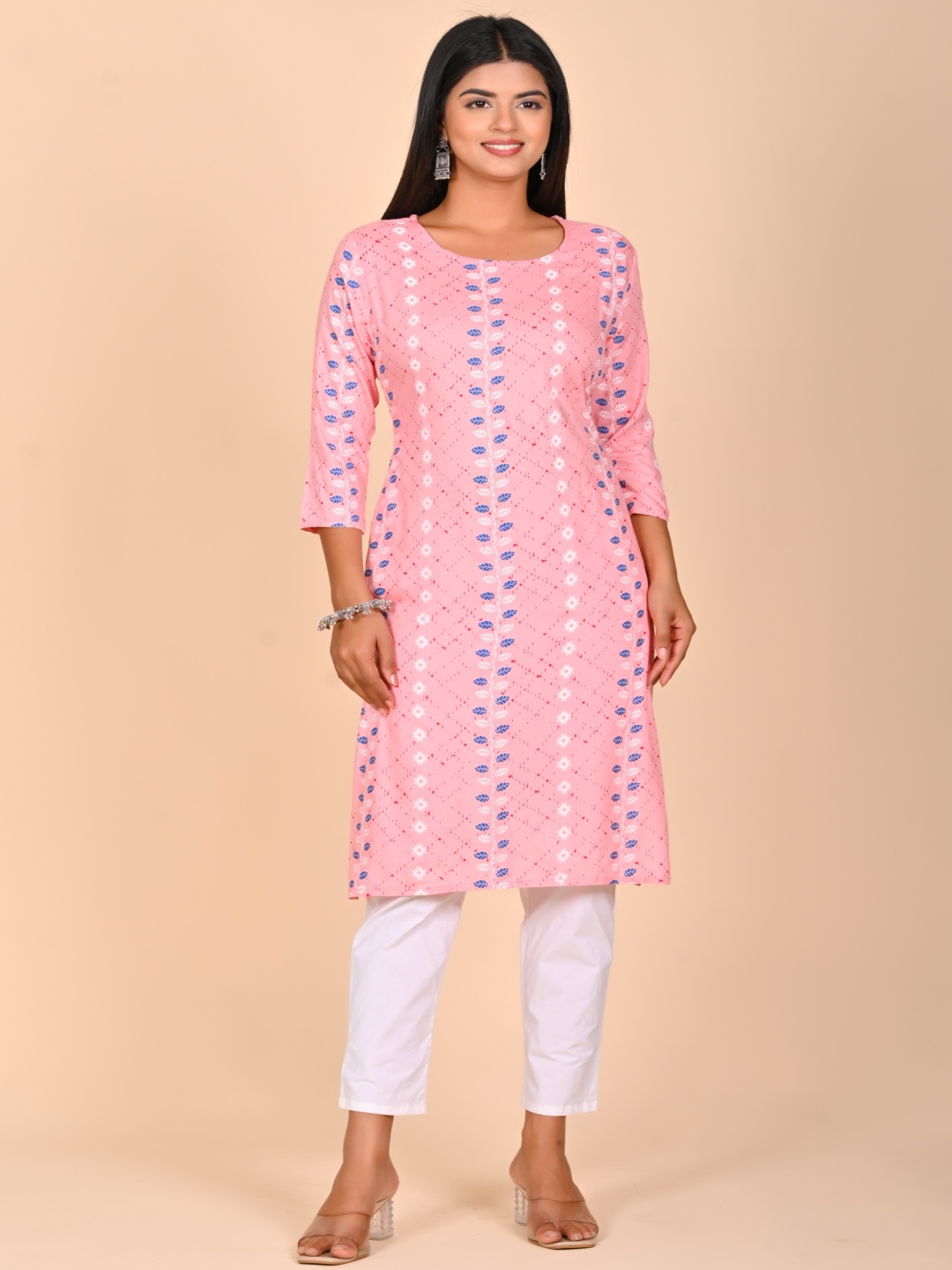 

Rashmi Shree Creation Women Floral Printed Regular Kurta with Trousers, Pink
