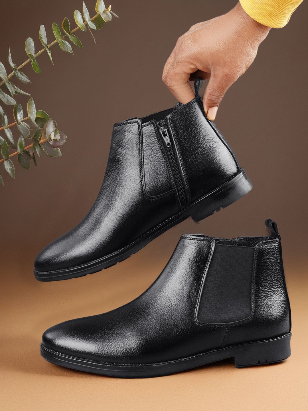 

Woakers Men Leather Chelsea Boots, Black