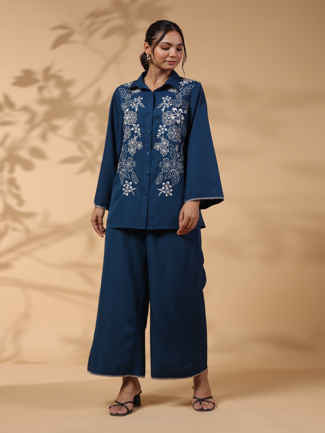 

STIL O STITCH Embroidered Shirt With Trousers, Blue