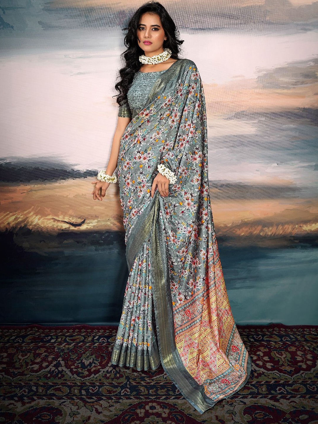 

DIVASTRI Floral Zari Saree, Grey
