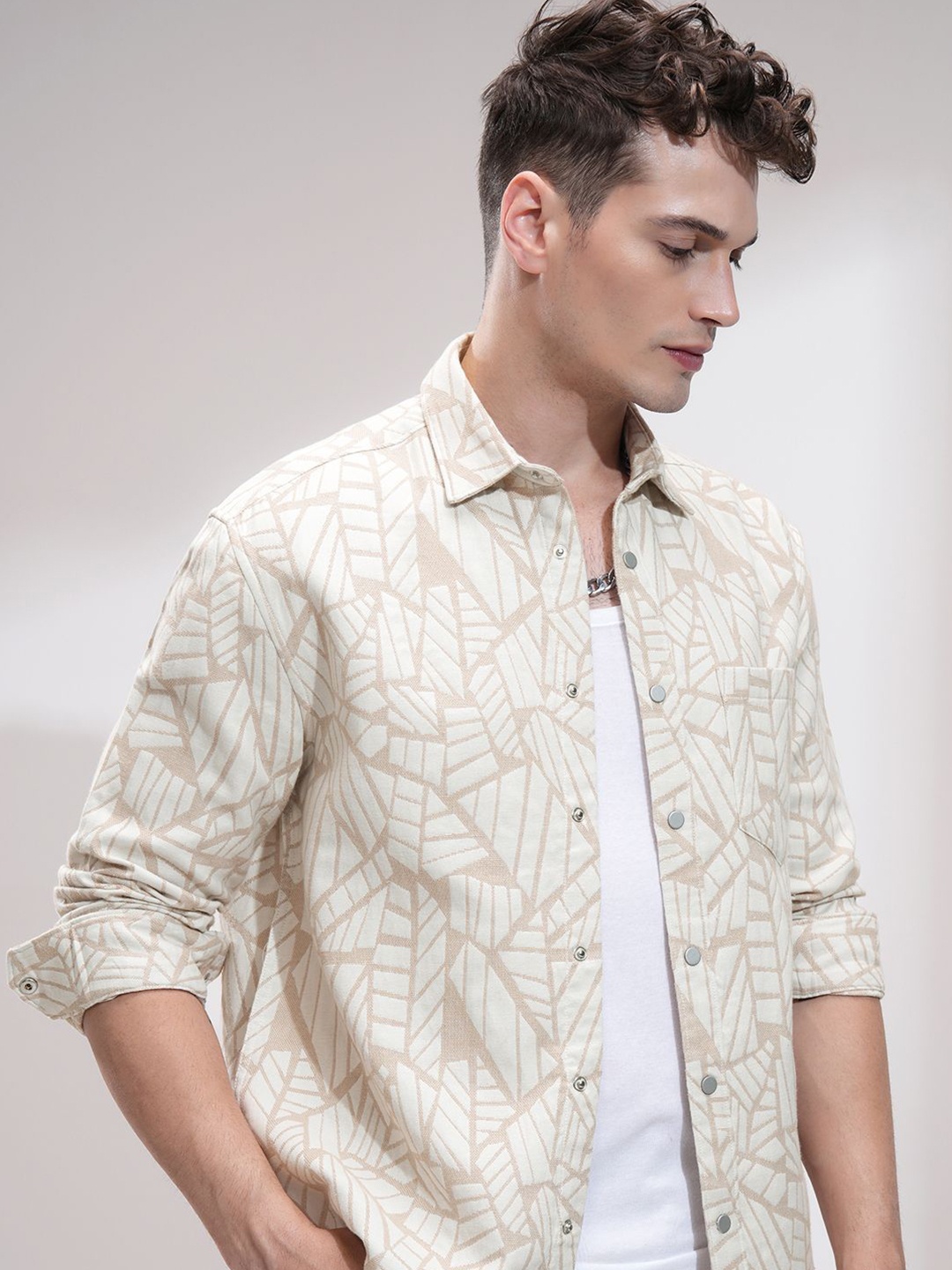 

HIGHLANDER Men Opaque Casual Shirt, Cream