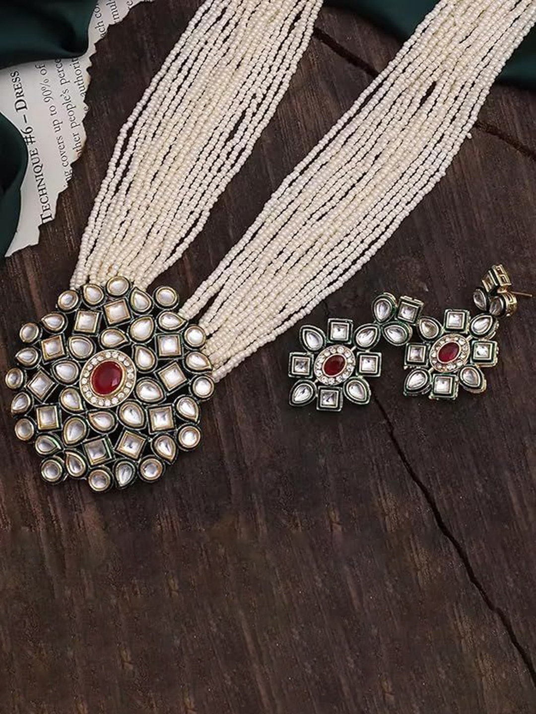 

Kezlin Gold-Plated Stone Studded & Beaded Jewellery Set